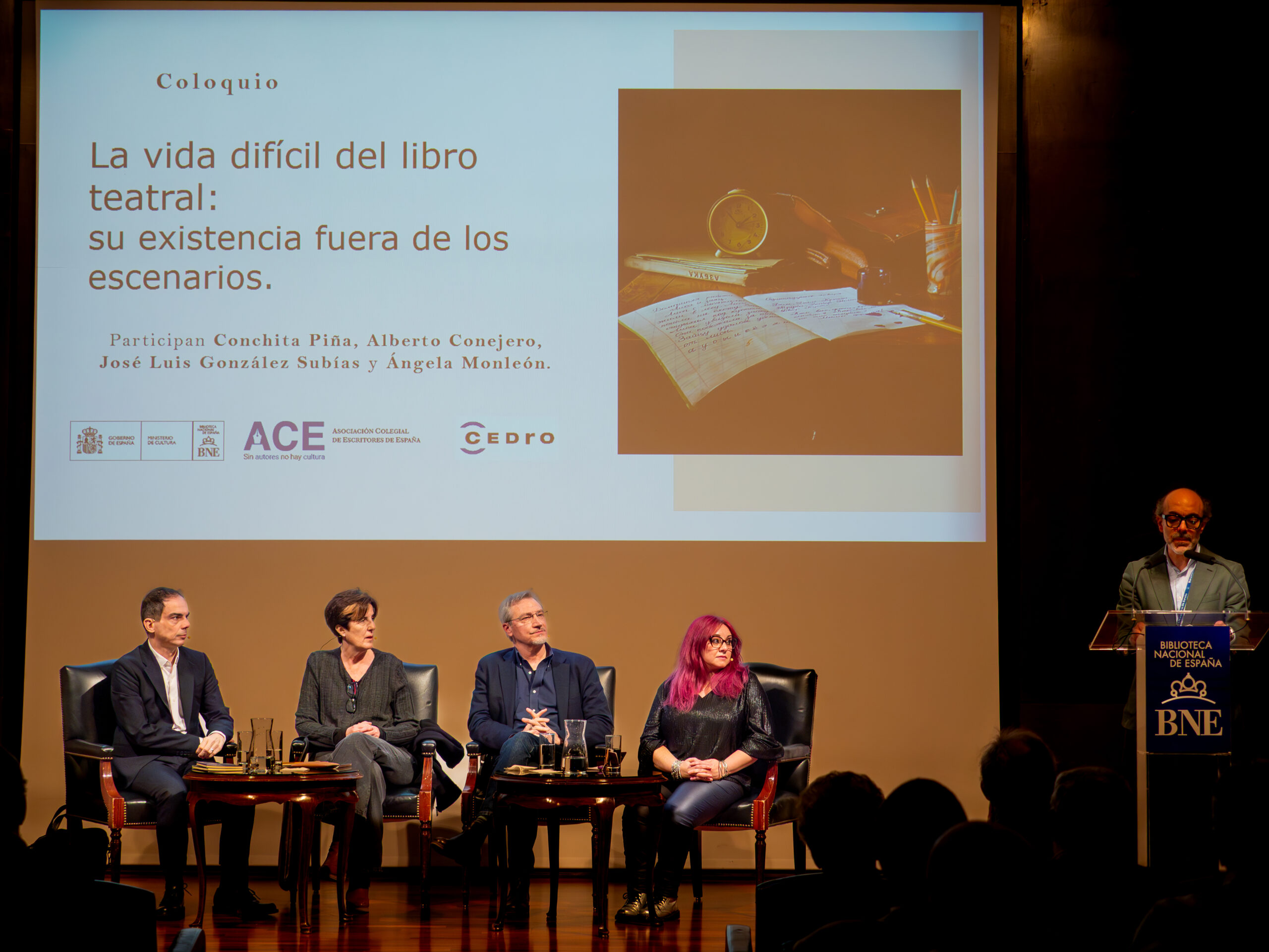 La Biblioteca Nacional de España acoge un coloquio sobre la escritura teatral y su existencia más allá del escenarioThe National Library of Spain hosts a colloquium on theater writing and its existence beyond the stage Fotografía de Renata Kasperkiewicz